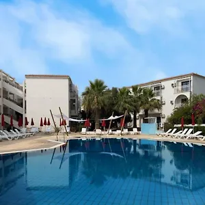 https://amore-hotel-apartments.protaras-cy-hotels.com