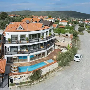 Lunas Alaçatı
