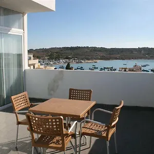 https://harbour-lodge.hotelssaintjulians.com